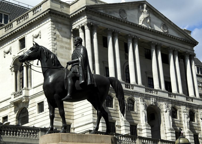 Deflation on the way, warns Bank of England