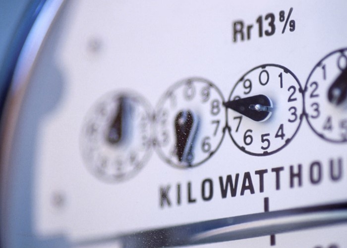 Energy bills: households to be paid to use less energy at peak times